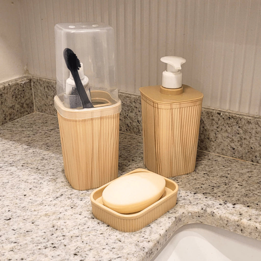 Kit Banheiro 3 Peças Bege Amadeirado | Porta Sabonete e Escova – Hadar Decorações